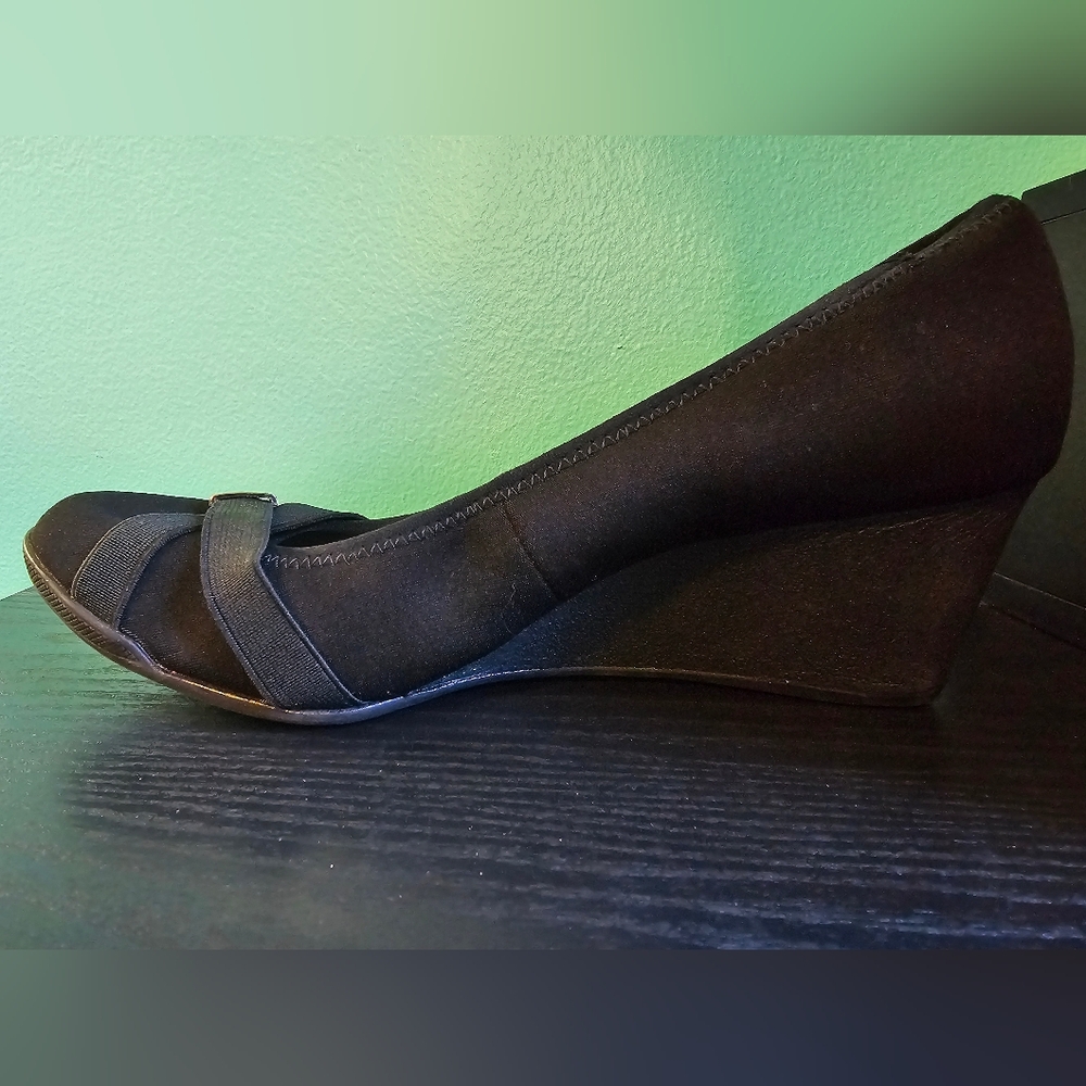 Anne Klein AKSport 'Tabora' Black Wedge Fabric Shoes Women's Size 8M - Picture 7 of 11